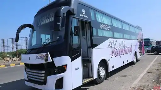 Vaibhavi Travels Bus-Front Image