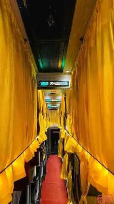 COCKTAIL LUXURY BUS Bus-Seats layout Image