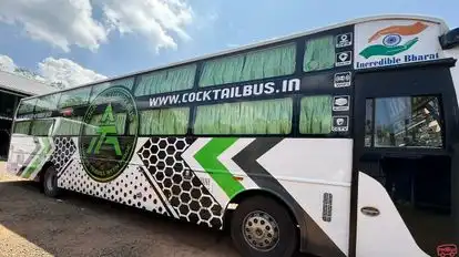 COCKTAIL LUXURY BUS Bus-Side Image