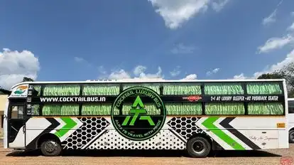 COCKTAIL LUXURY BUS Bus-Side Image