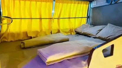 COCKTAIL LUXURY BUS Bus-Seats Image