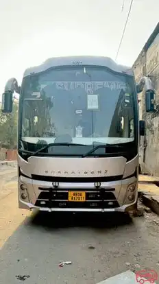 SUPREME TRAVELS Bus-Front Image