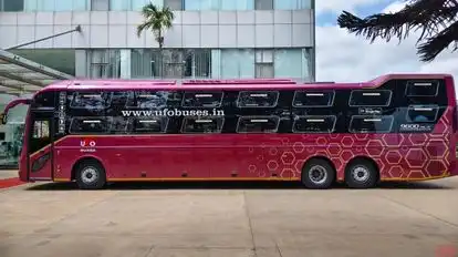 UFO Bus Bus-Side Image