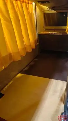 YUVAN RAJA TRAVELS Bus-Front Image