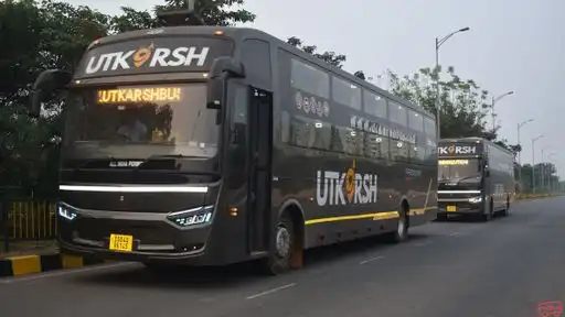 Utkarsh Travels Bus-Front Image