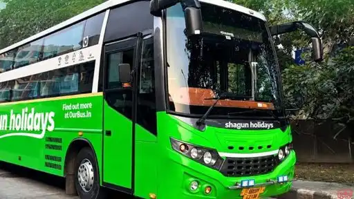 Shagun Holidays Bus-Front Image