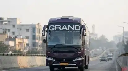 GRAND ROADLINES Bus-Front Image