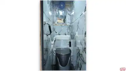 Apples Express Bus-Amenities Image