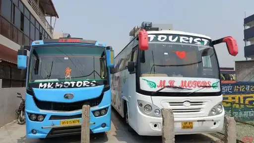 MK Motors Bus-Front Image