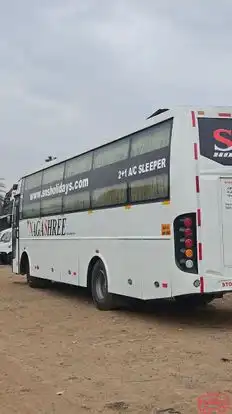 SNS Holidays Bus-Side Image