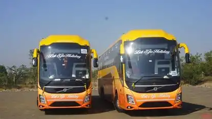 Let's Go Holidays Bus-Front Image