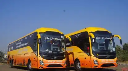 Let's Go Holidays Bus-Front Image