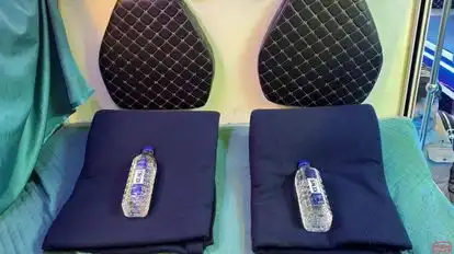 Aman Travels Bus-Amenities Image