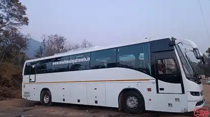 RR Holidays  Bus-Side Image