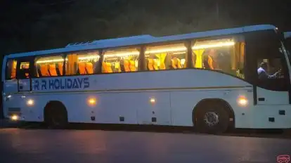 RR Holidays  Bus-Side Image
