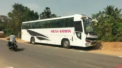 SRI ARUL TOURS AND TRAVELS Bus-Side Image