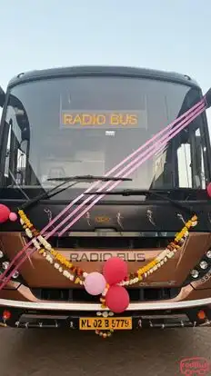 RADIO BUS Bus-Front Image