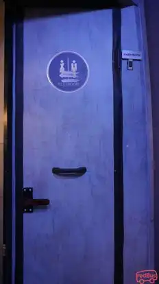 SRI SHA  Bus-Amenities Image