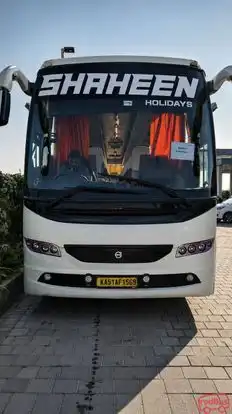 Shaheen Holidays Bus-Front Image
