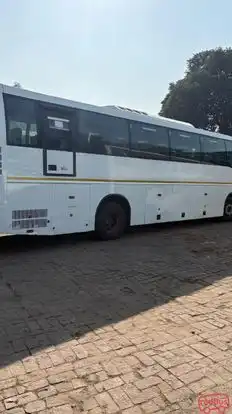 JT Luxury Bus  Bus-Side Image