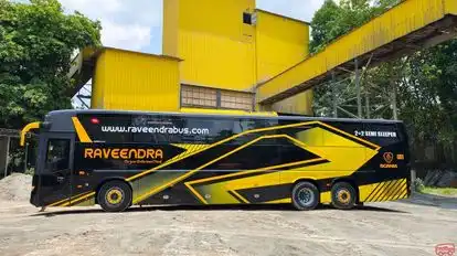RAVEENDRA HOLIDAYS Bus-Side Image