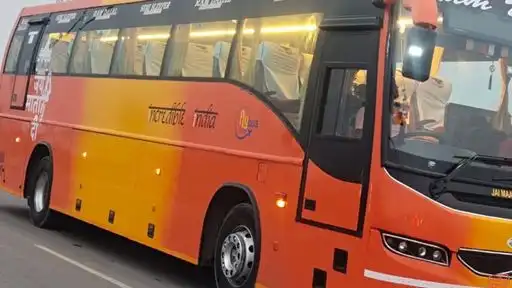 FLY BUS INDIA Bus-Front Image