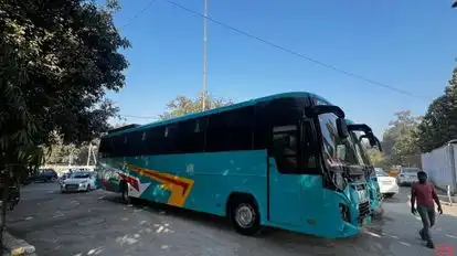 SCHNELL BUS PRIVATE LIMITED Bus-Side Image