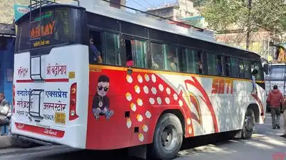 Roop Kund Priyatan Vikash Samiti Tharali Bus-Side Image