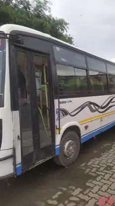 Dream Express Bus-Side Image