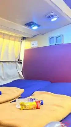 VEL YATHRA Bus-Seats Image