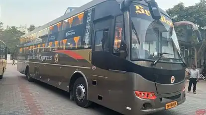 SREEDEVI EXPRESS TRAVELS Bus-Side Image