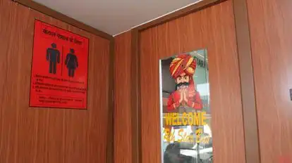 RTH STAR BUS  Bus-Amenities Image