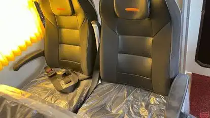 Shree Ras Bus Bus-Seats Image