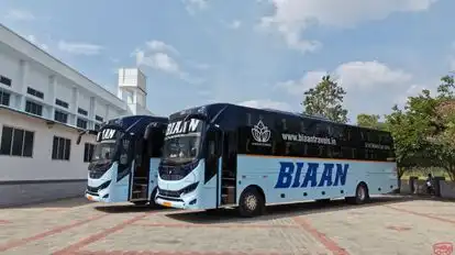 BIAAN TRAVELS Bus-Front Image