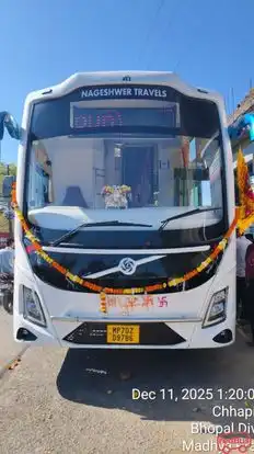 VINAYAK AND NAGESHWAR TRAVELS Bus-Front Image