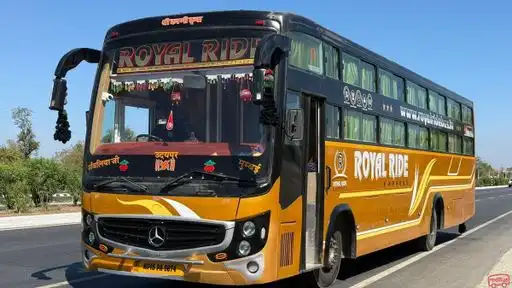 ROYAL RIDE EXPRESS Bus-Front Image