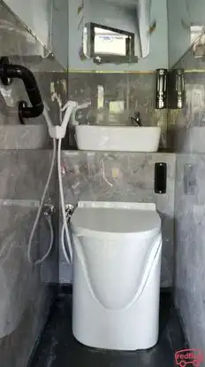 VINESH TRANSPORTS Bus-Amenities Image