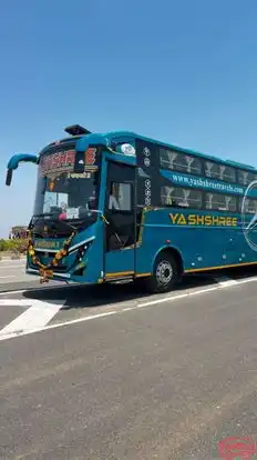 Yashshree Tours And Travels Bus-Side Image