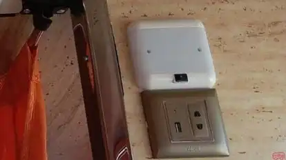 ACHU BUS Bus-Amenities Image