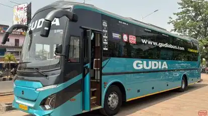 GUDIA TOUR & TRAVELS Bus-Side Image