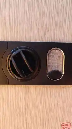 Metrobus Bus-Amenities Image