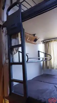 RIHAA EXPRESS Bus-Amenities Image