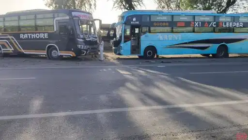 SODHA TOUR & TRAVELS Bus-Front Image