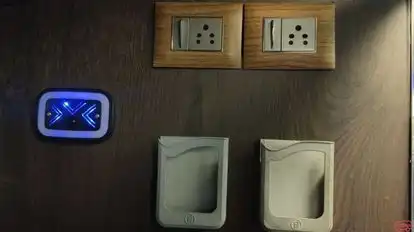 Varma Travelines Bus-Amenities Image