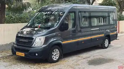 shri sang journeys Bus-Side Image