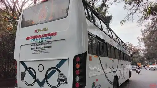 ARUNACHALESHWARA TOURS AND TRAVELS Bus-Front Image