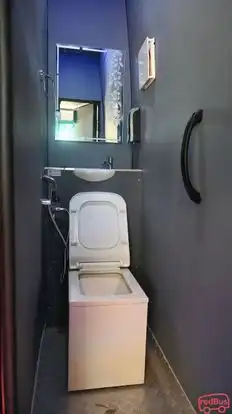 SCTT BUS AND CARGO Bus-Amenities Image