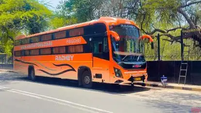 Radhey Travels Bus-Side Image
