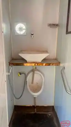 Radhey Travels Bus-Amenities Image