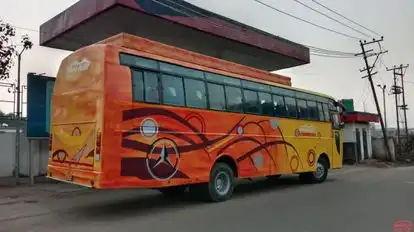 JAY MATA DI Bus-Side Image
